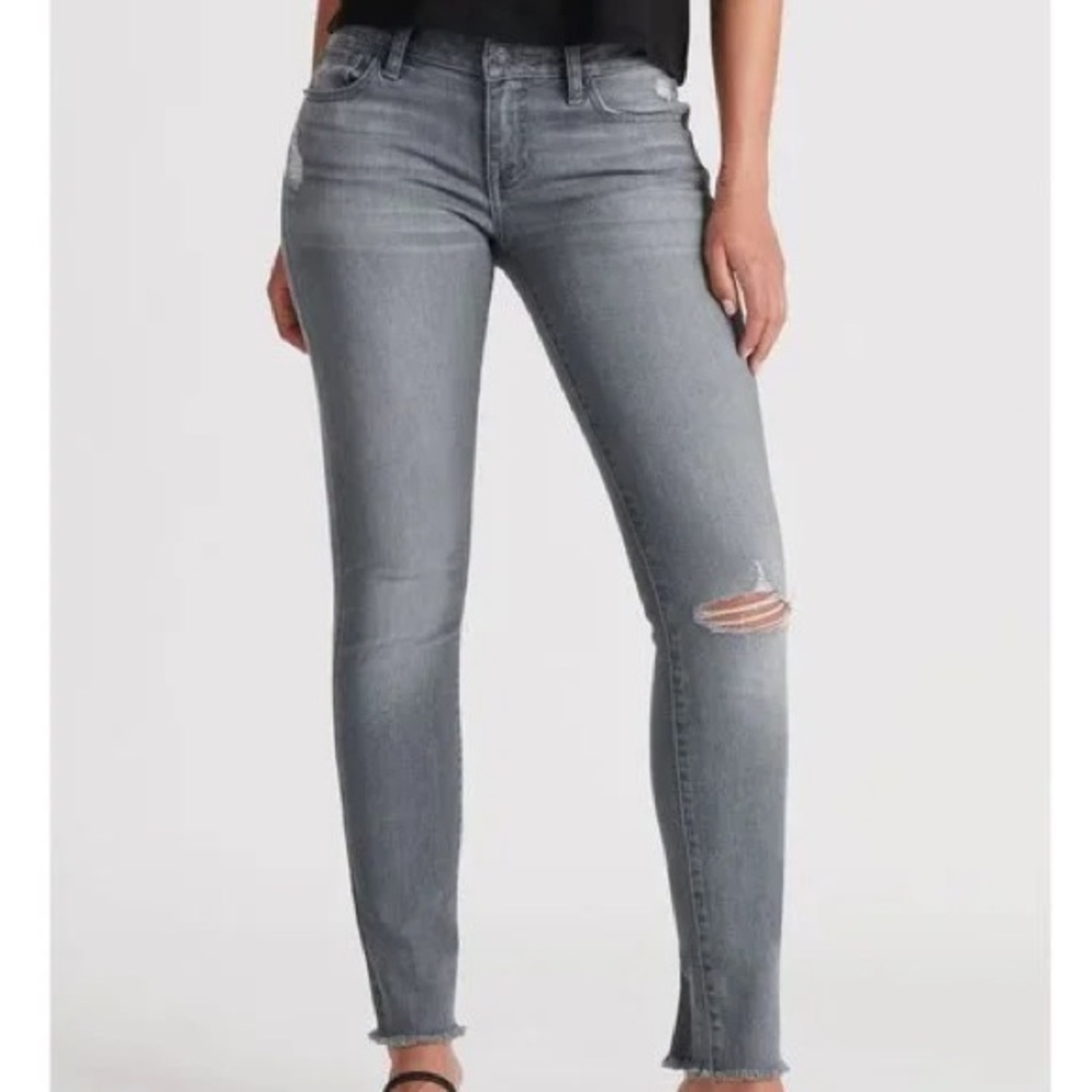 Lucky Brand Women 2/26 LONG Grey Distressed Raw Hem Low Rise Lolita Skinny Jean